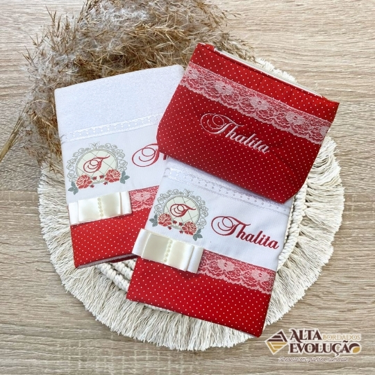 Jogo de Toalhas Banho e Rosto Personalizadas + Necessaire
