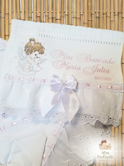 Toalhinha de Batizado – Bordado Anjinha - Imagem 2