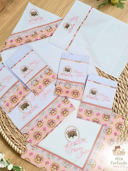 Kit Enxoval Menina – Bordado Ursinha Estampado