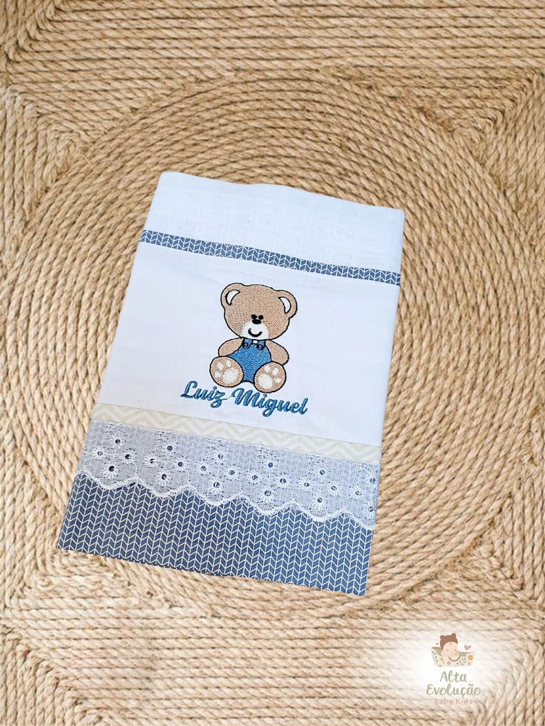 Kit Toalha Capuz 1 Fralda Boca e 1 Necessaire Ursinho - Imagem 2