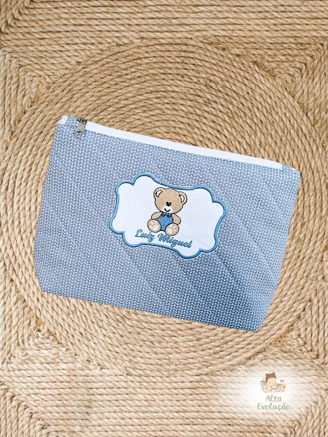 Kit Toalha Capuz 1 Fralda Boca e 1 Necessaire Ursinho - Imagem 4